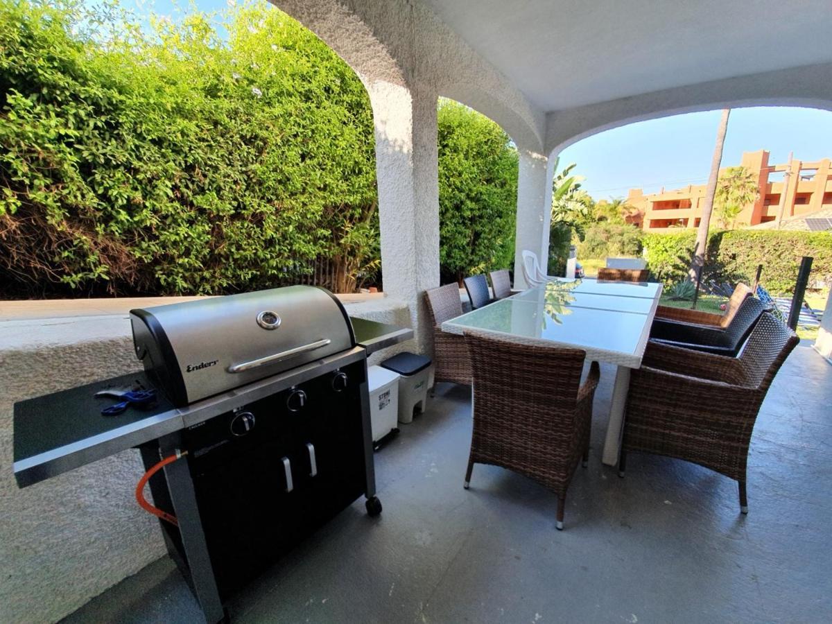 Beautiful 5 Bedroom Villa, Sea Views, Private Pool, Estepona Newly Refurbished Exterior photo